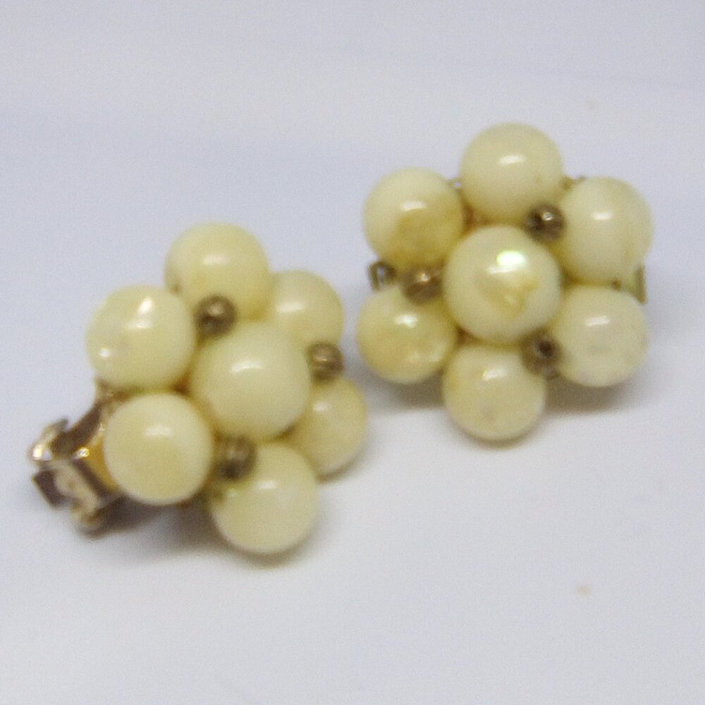 Vintage Hobe Faux Pearl Clip On Earrings